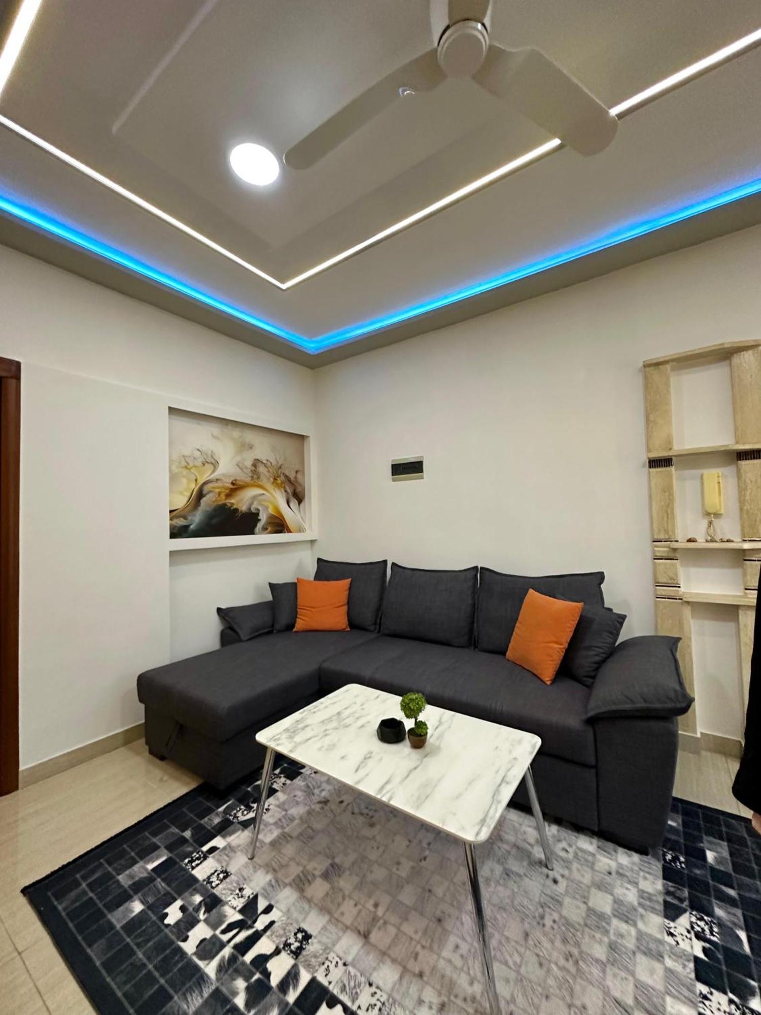 Sea View Apartament. Luxury Area In Durres Beach. Appartement Buitenkant foto